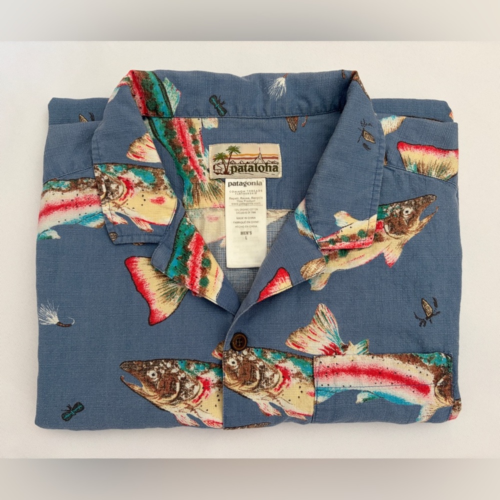 Patagonia Pataloha Men’s Size L Hawaiian Shirt Rainbow Trout Fish Kebari Flies